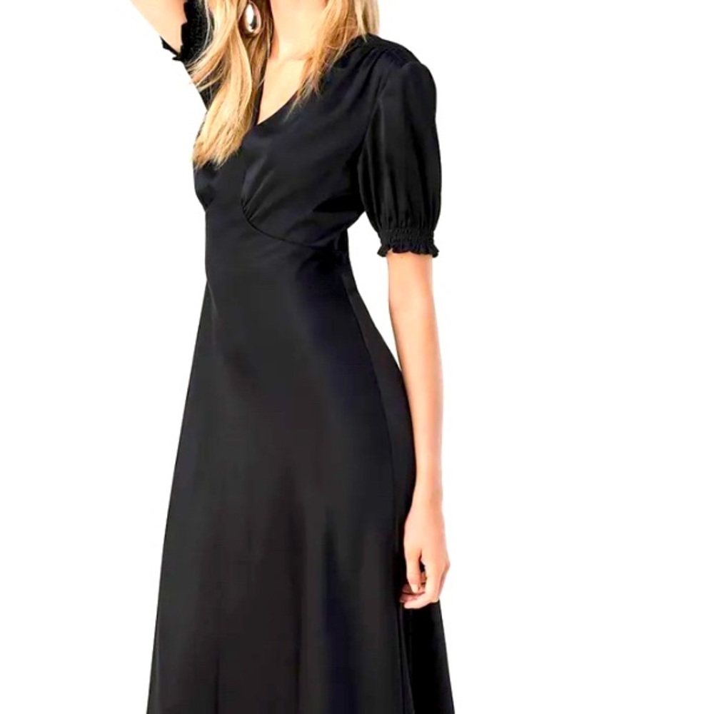 DVF soft satin Avianna maxi dress in black size 10. Perfect condition.